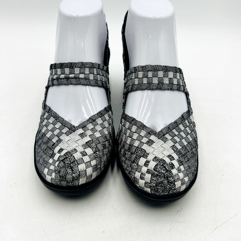 Bare Traps Ursala Womens 7.5M White/Silver Woven Fabric Wedge Heel Slip On Shoes